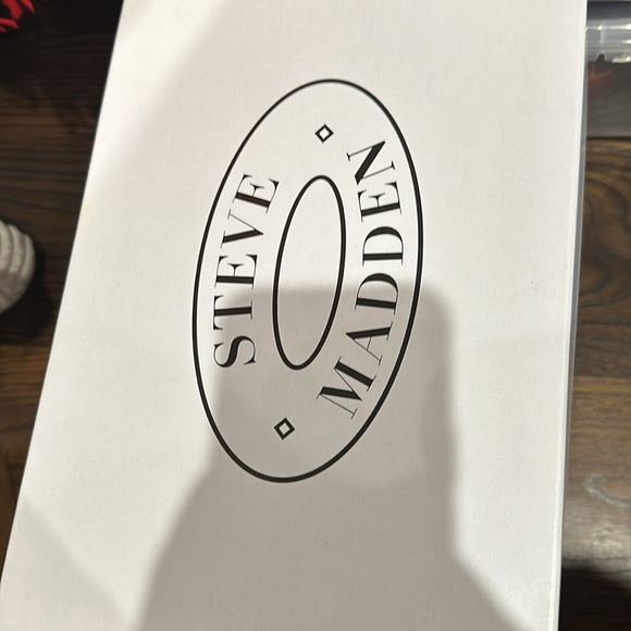 Clear heels with silver spikes - Picture 2 of 4